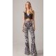 PANTALON ESTAMPADO PUNTO PATA CAMPANA