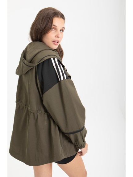 SOBRECAMISA CON CAPUCHA KAKI