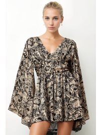 VESTIDO MINI CON ESCOTE EN V Y ESTAMPADO