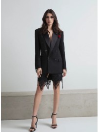 BLAZER ENTALLADO DE DOBLE BOTONADURA CON INSERTOS DE ENCAJE