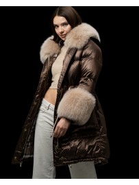 PLUMAS LARGO MARRÓN CON PIEL EN PUÑOS